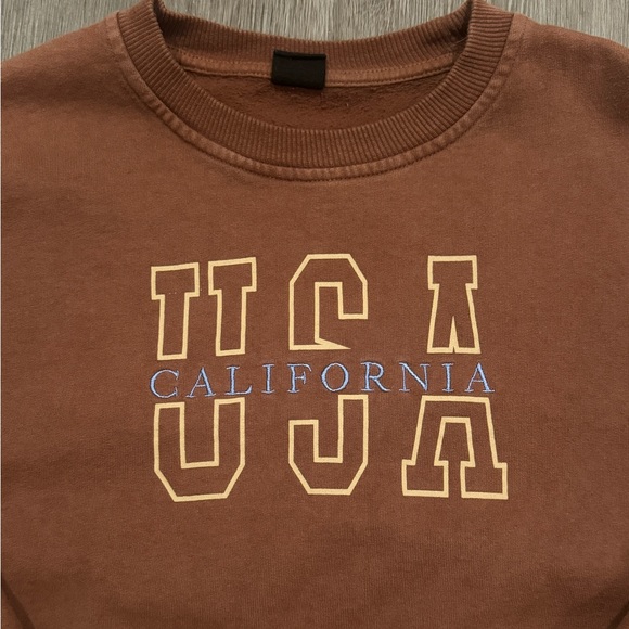 Urban Outfitters Sweatshirt - Picture 3 of 3